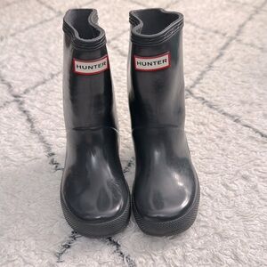 Hunter boots - size 9 toddler - navy blue